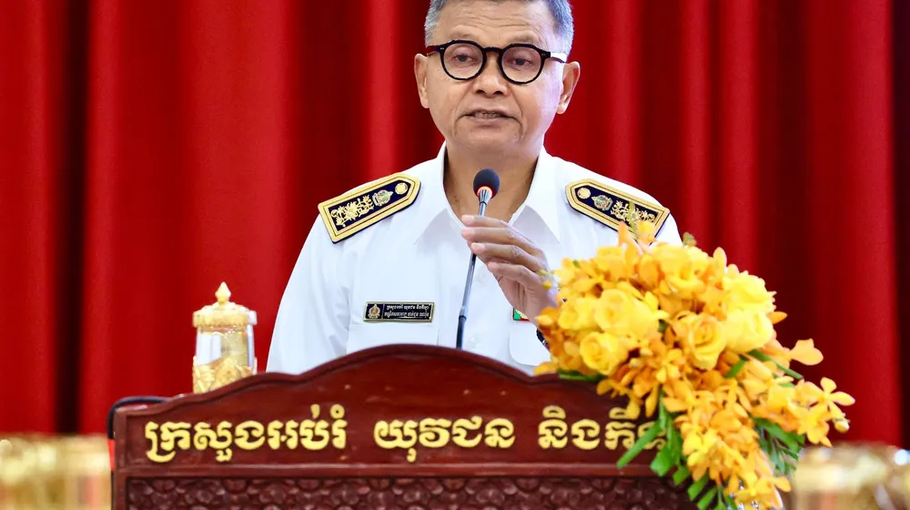 រដ្ឋមន្រ្តីអប់រំ អំពាវនាវឱ្យសាលារៀនគំរូ និងសាលារៀនទាំងអស់ បញ្ចូលស្មារតីស្នេហាជាតិក្នុងកម្មវិធីសិក្សា