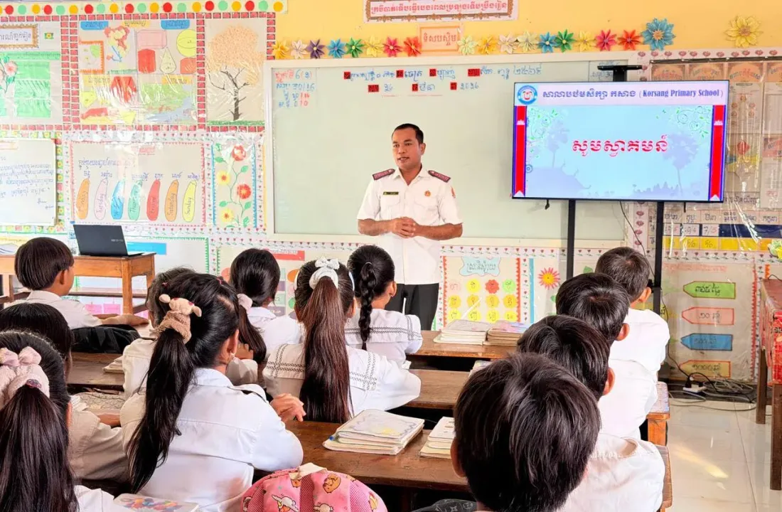 រដ្ឋមន្រ្តីមុខងារសាធារណៈ ៖ ពីថ្ងៃនេះទៅមុខ គ្រូបង្រៀនបឋមសិក្សា យ៉ាងហោចណាស់ ត្រូវមានកម្រិតបរិញ្ញាបត្រ