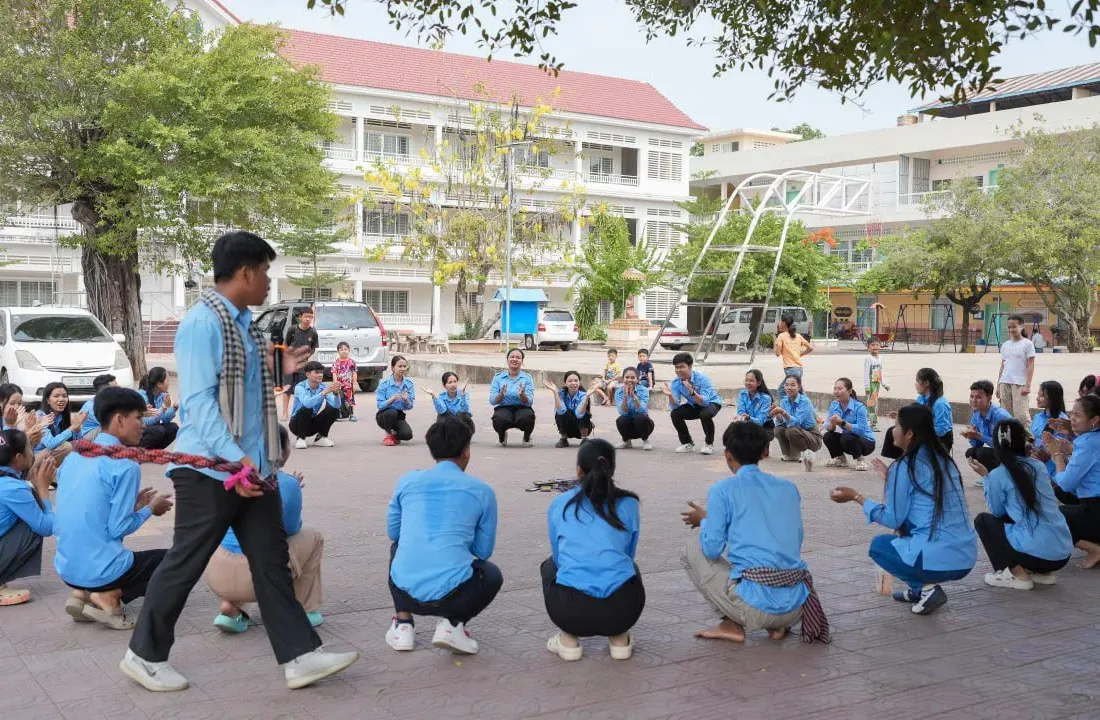 សាលារៀនទូទាំងប្រទេសផ្តើមរៀបចំសង្រ្កាន្តឆ្នាំថ្មី