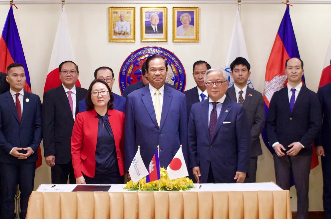 ជប៉ុនផ្តល់ជំនួយ...