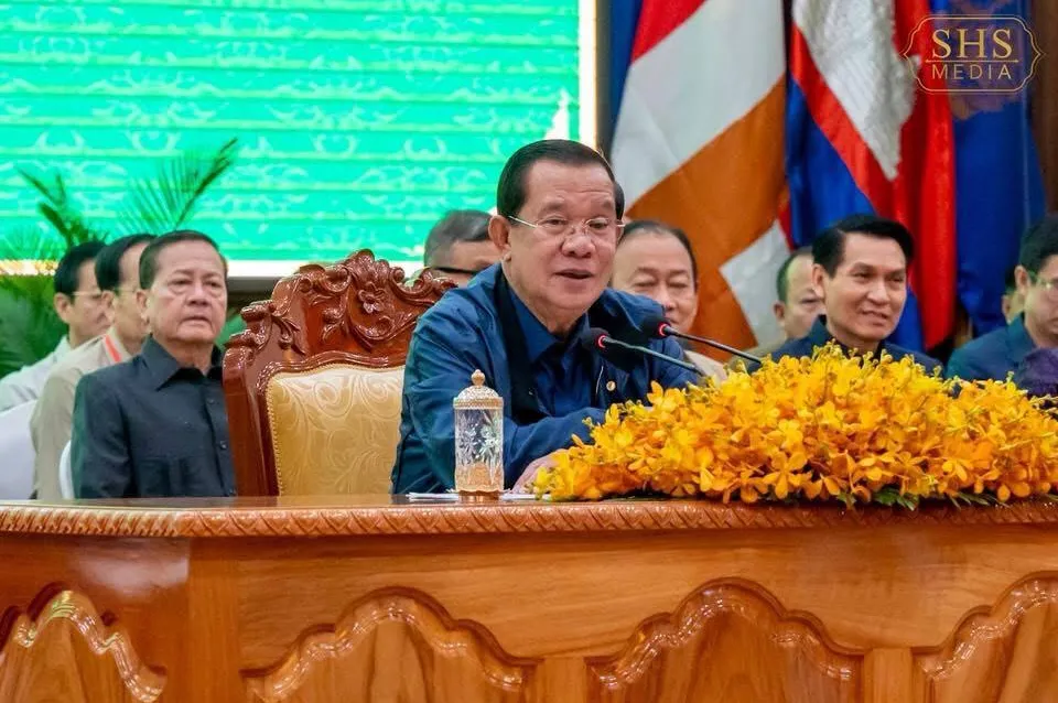 សម្តេចតេជោ ហ៊ុន...