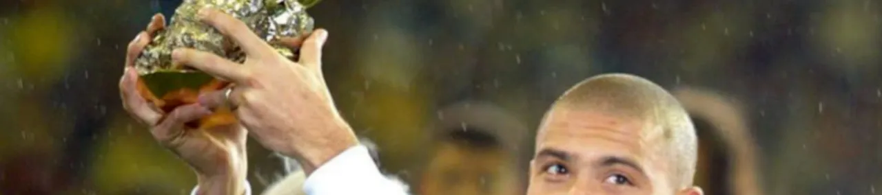 Thumbnail for Ronaldo ប្រេស៊ីលធ្លាប់របូតឱកាសឈ្នះ Champions League យ៉ាងគួរឱ្យស្ដាយ ដោយសារច្បាប់មួយ