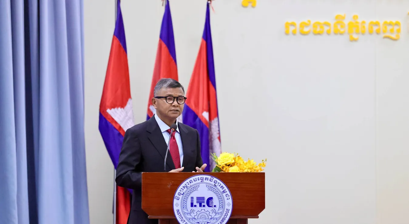 កំណែទម្រង់ឧត្តមសិក្សា ៖ រដ្ឋមន្រ្តីអប់រំ​ ណែនាំគ្រឹះស្ថានឧត្តមសិក្សា សិក្សាពីតម្រូវការ​ទីផ្សារ​ការងារ ដើម្បីធានា​ដល់និស្សិតមានការងារធ្វើសមស្របតាមជំនាញ