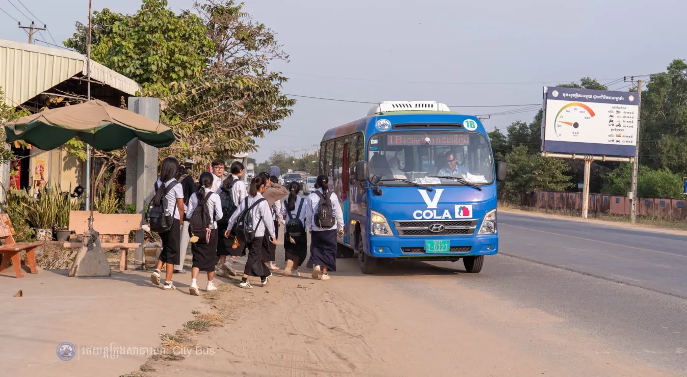 ក្រសួងអប់រំលើកទឹកចិត្តបុគ្គលិកអប់រំ គ្រូបង្រៀន សិស្ស និស្សិត ប្រើប្រាស់មធ្យោបាយសាធារណៈ ក្នុងបរិបទតម្លៃប្រេងឥន្ធនៈ​កើន​ឡើង