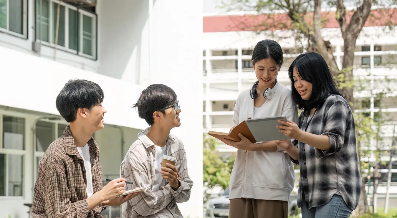 ជីវិតសាកលវិទ្យាល័យ ៖ តើការស្នាក់នៅអន្តេវាសិកដ្ឋាន និងជួលផ្ទះស្នាក់នៅខាងក្រៅ មួយណាជាជម្រើស?