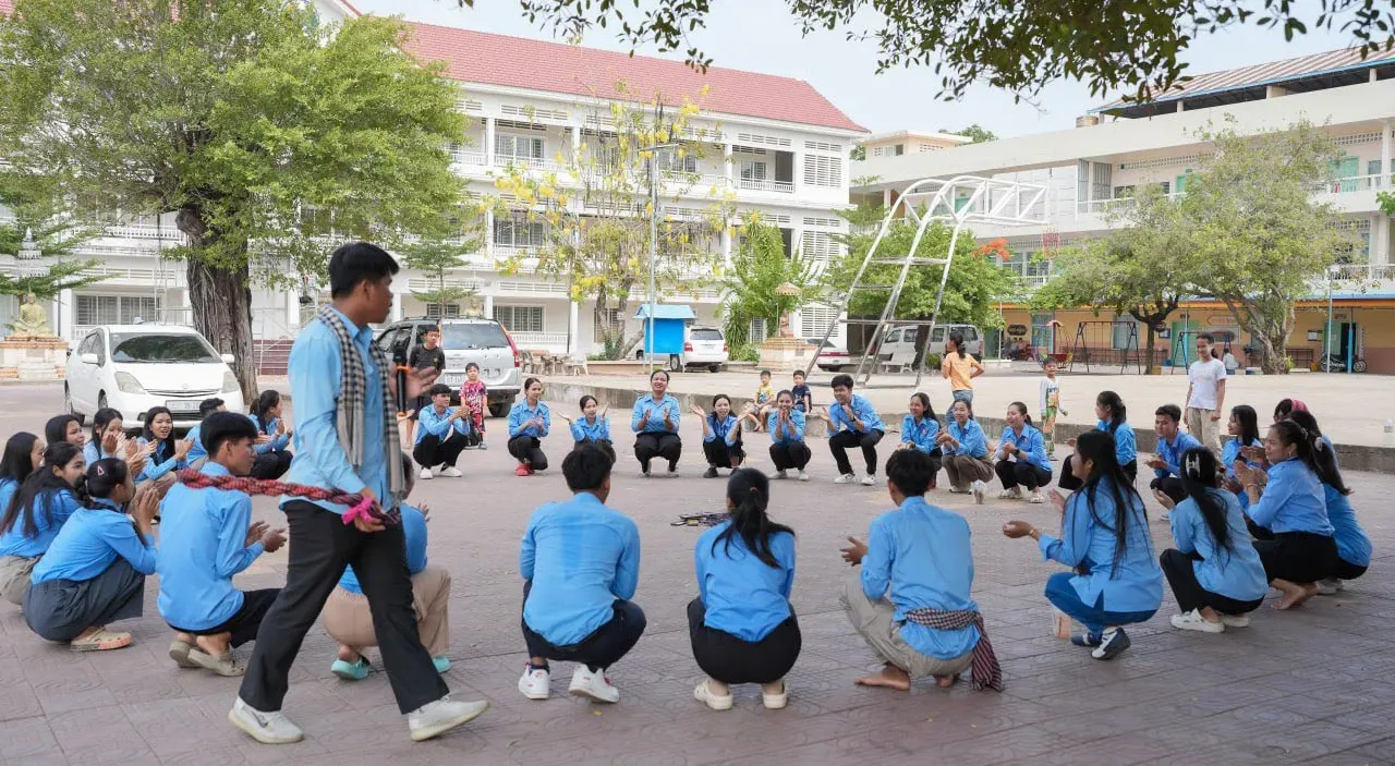 សាលារៀនទូទាំងប្រទេសផ្តើមរៀបចំសង្រ្កាន្តឆ្នាំថ្មី