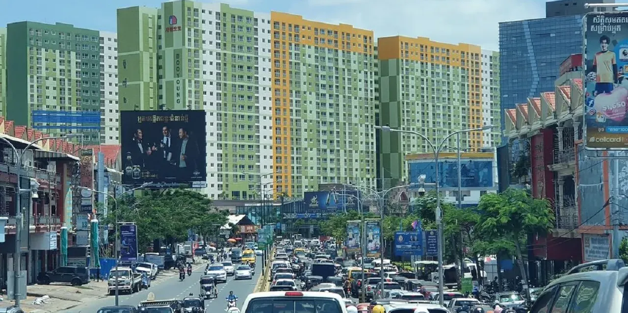 កម្ពុជា រក្សាបានស្ថិរភាពម៉ាក្រូសេដ្ឋកិច្ច និងកំពុងឈានចូលដំណាក់កាលថ្មីនៃការអភិវឌ្ឍ - AMS Article Thumbnail