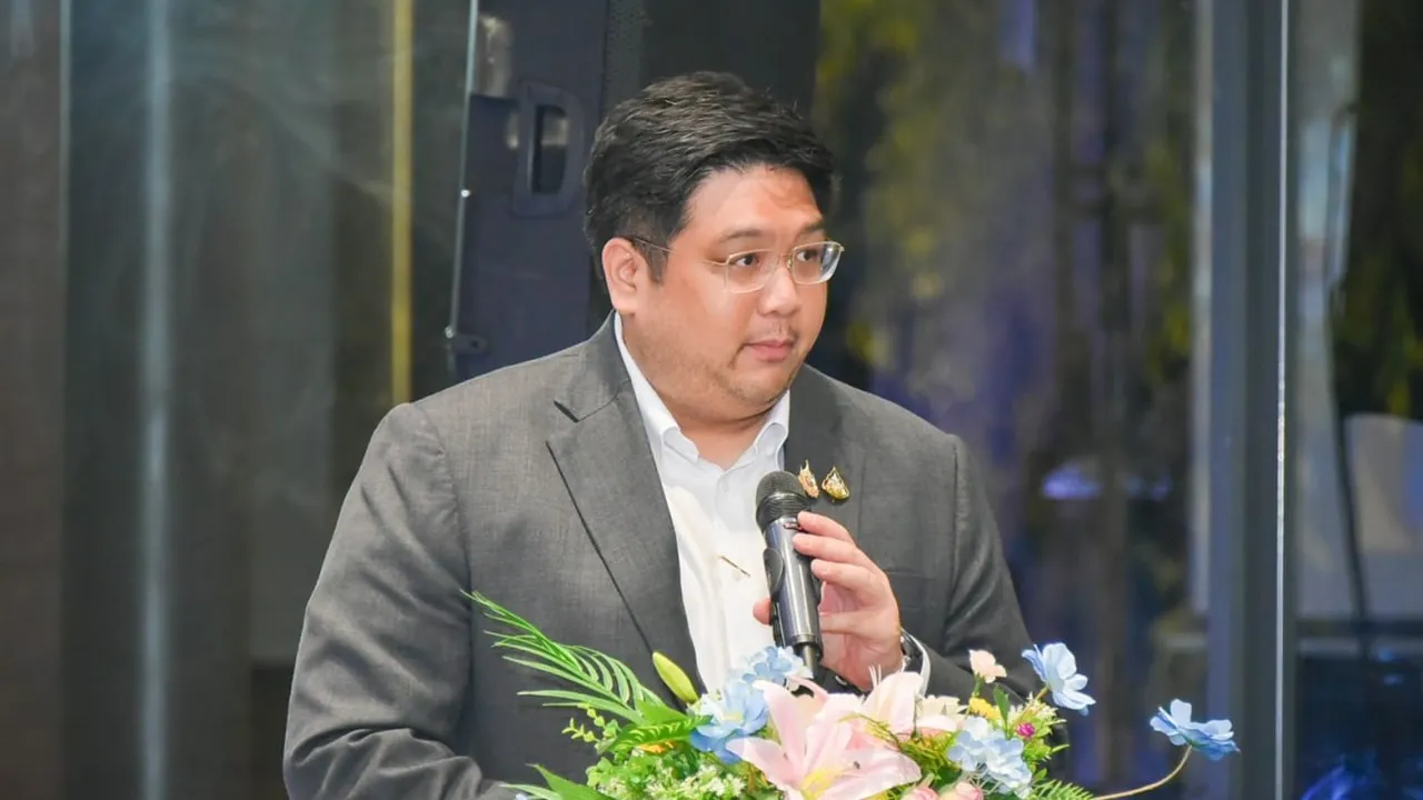 ថៃ ជិត៧ម៉ឺននាក់ ជាប់គាំងនៅអ៊ីស្រាអែល និង អ៊ីរ៉ង់ - AMS Article Thumbnail