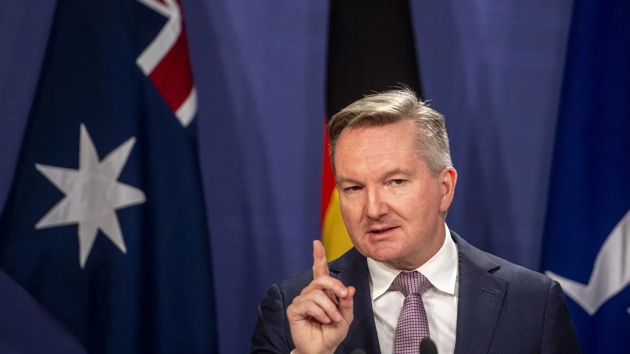 អូស្ត្រាលី គ្រោងបញ្ចេញប្រេងឥន្ធនៈជាង ៧៦០ លានលីត្រ - AMS Article Thumbnail