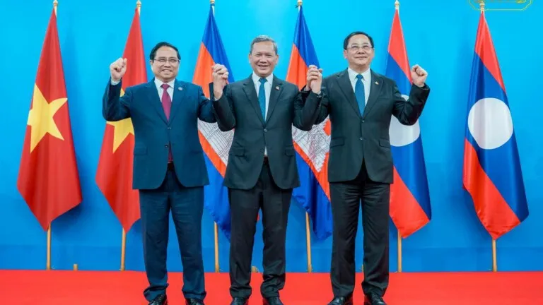 កម្ពុជា-វៀ