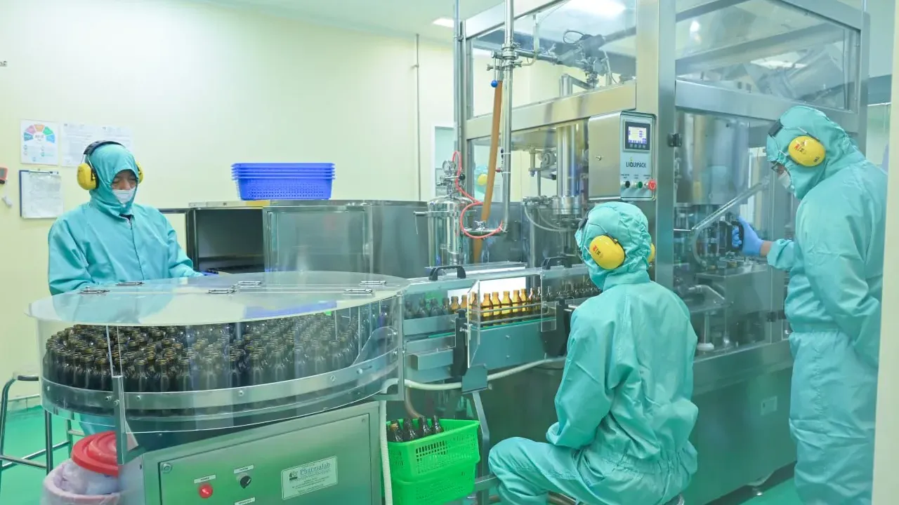 ក្រុមហ៊ុនខ