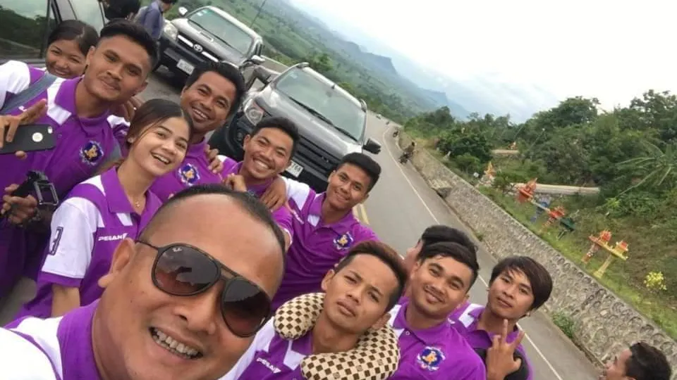 ក្រុមបាល់ទាត់សុខលាភកសិផលនៅខេត្តប៉ៃលិនបង្កើតឡើងដោយបុរសម្នាក់មិនសូវសំបូរធនធាន