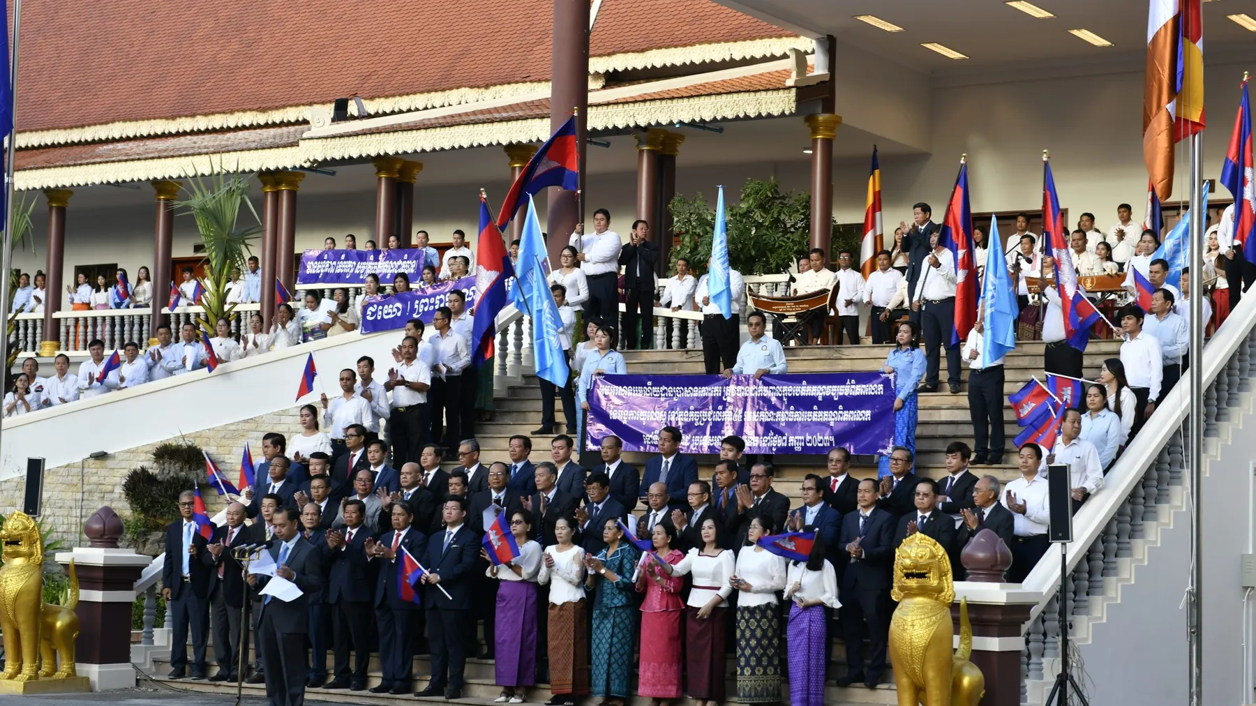 ថ្នាក់ដឹកនាំ និងមន្រ្តីរាជការក្រសួងព័ត៌មាន អបអរសាទរការចុះបញ្ជី រមណីយដ្ឋានប្រាសាទកោះកេរ ចូលជាសម្បត្តិបេតិកភណ្ឌពិភពលោក