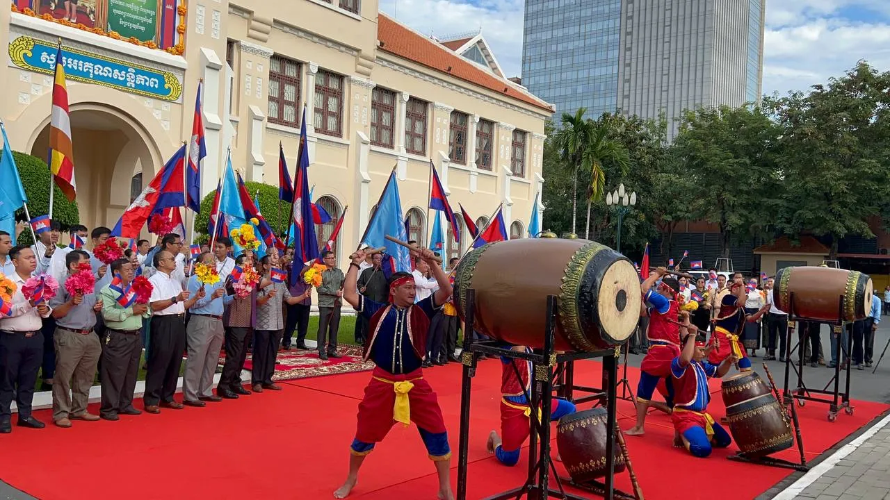 រដ្ឋបាលរាជធានីភ្នំពេញ ប្រារព្ធពិធីអបអរសាទរ ការដាក់បញ្ចូលរមណីយដ្ឋានប្រាសាទកោះកេរ ដាក់បញ្ចូនក្នុងបញ្ជីបេតិកភណ្ឌពិភពលោក