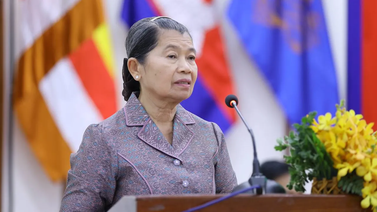 សម្តេចកិត្តិសង្គហបណ្ឌិត ម៉ែន សំអន៖ យើងត្រូវខិតខំរួមគ្នា ទាំងពុទ្ធចក្រ និងអាណាចក្រ ដើម្បីអភិវឌ្ឍលើគ្រប់វិស័យ ដើម្បីកម្ពុជាក្លាយជាប្រទេសមានចំណូលខ្ពស់នៅឆ្នាំ២០៥០