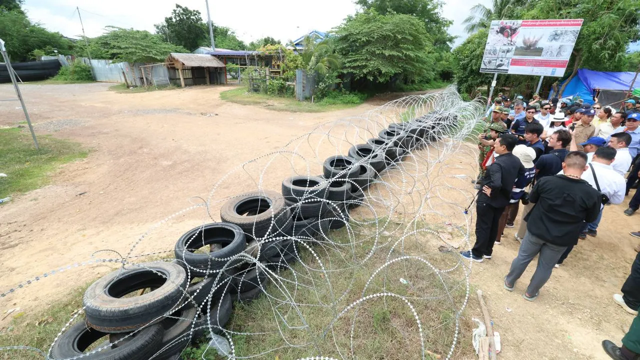 ថៃចង់ស្តារសន្តិភាពតាមព្រំដែន ខណៈកងទ័ពខ្លួនបន្តរំលោភដែនអធិតេយ្យភាពកម្ពុជា