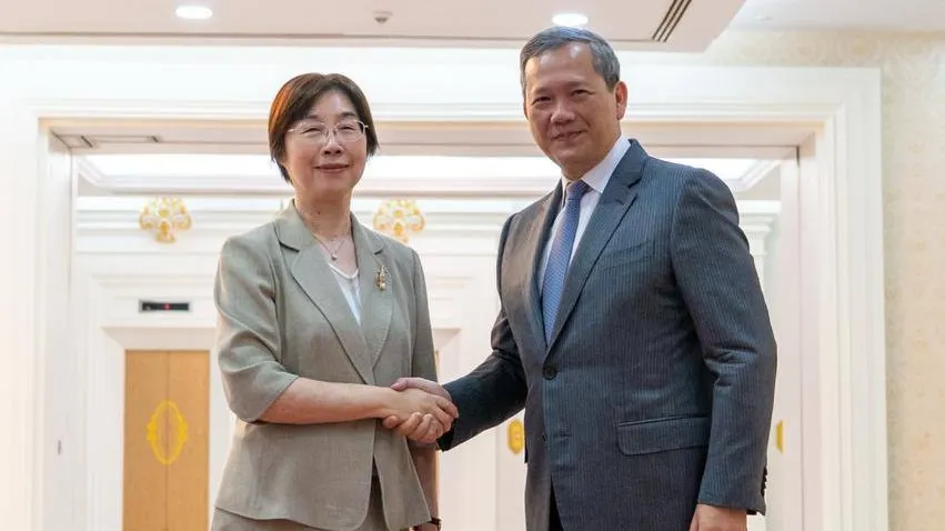 ប្រធានធនាគារ AIIB ប្ដេជ្ញាបន្តគាំទ្រដល់គម្រោងអភិវឌ្ឍន៍នានា​របស់កម្ពុជា