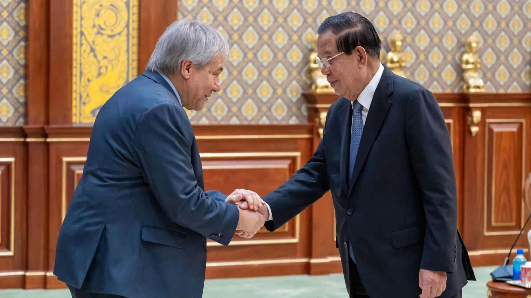 ទូតហុងគ្រីសរសើរពីភាពស្រស់ស្អាតរបស់កម្ពុជា ពិសេសជីវភាពប្រជាជនប្រសើរ​ឡើងជា​លំដាប់