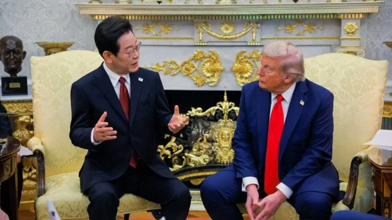 លោក Trump ប្រាប់ កូរ៉េខាងត្បូង ថា អាមេរិក-ចិន នឹងរួមចំណែករក្សាសន្តិភាព និងស្ថិរភាពនៅលើឧបទ្វីបកូរ៉េ