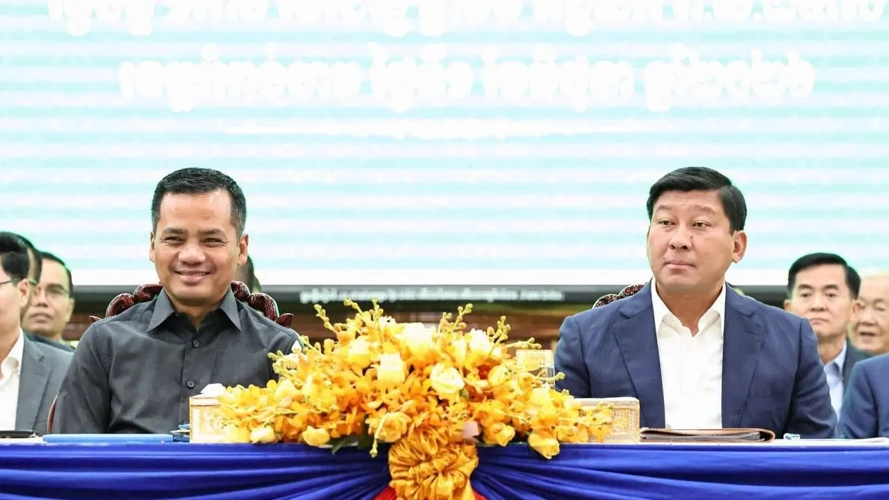 ឯកឧត្តម សាយ សំអាល់ ៖ កំពង់ចាម ជាខេត្តទី១ សម្រេចបានផែនទីព្រំប្រទល់រដ្ឋបាលឃុំសង្កាត់ ត្រឹមត្រូវ ច្បាស់លាស់