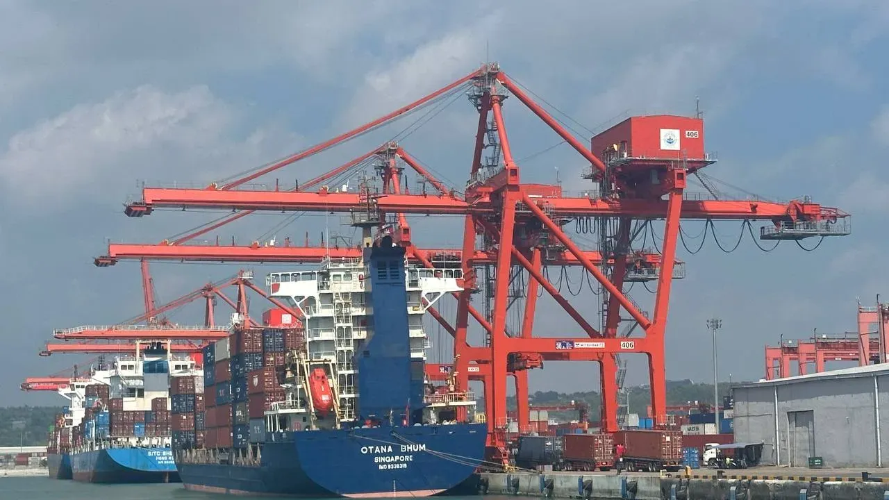 កំពង់ផែស្វយ័តក្រុងព្រះសីហនុ និង CSX រៀបចំវេទិកាក្រុមហ៊ុនចុះបញ្ជីលក់មូលបត្រក្រោមប្រធានបទ «សក្តានុពលរបស់កំពង់ផែស្វយ័តក្រុងព្រះសីហនុ»