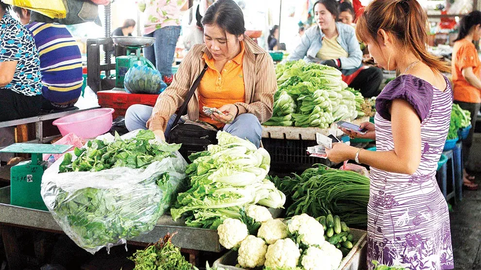 AMRO ព្យាករថា អតិផរណាកម្ពុជាមានអត្រាជិត ៣ ភាគរយ ខណៈអ្នកជំនាញយល់ថាជាអតិផរណាកម្រិតខ្ពស់