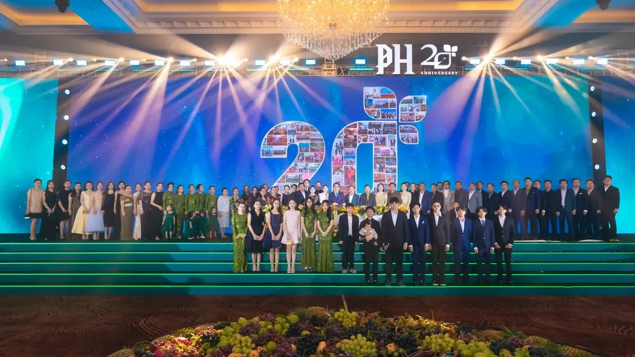 ក្រុមហ៊ុន ប៉េង ហួត គ្រុប ប្រារព្ធខួប ២០ឆ្នាំ និងបង្ហាញពីវិសាលភាពនៃការរីកចម្រើនលើផ្ទៃដីអភិវឌ្ឍន៍ជិត ១,០០០ ហិកតា ជុំវិញរាជធានីភ្នំពេញ