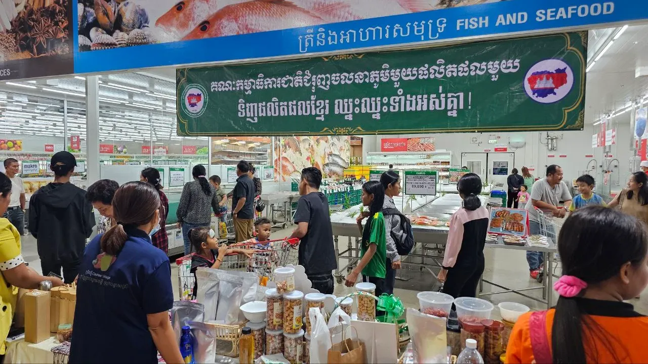 ការពហិកាទំនិញថៃ និងការប្រើប្រាស់ផលិតផលក្នុងស្រុក ជាចលករយ៉ាងសំខាន់ជំរុញកំណើនសេដ្ឋកិច្ចជាតិ និងពង្រីក SME