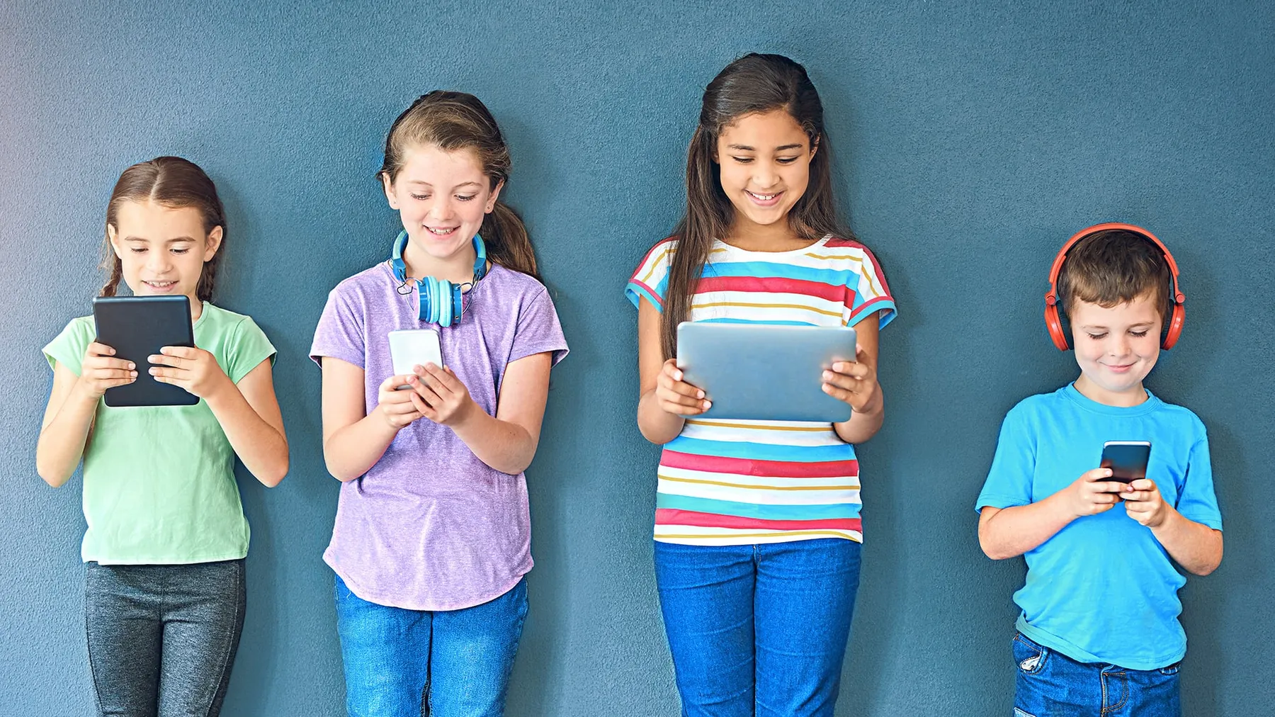 អេស្ប៉ាញក្លាយជាប្រទេសដំបូងគេនៅអឺរ៉ុប ដែលហាមឃាត់ក្មេងអាយុក្រោម១៦ឆ្នាំលេងបណ្តាញសង្គម