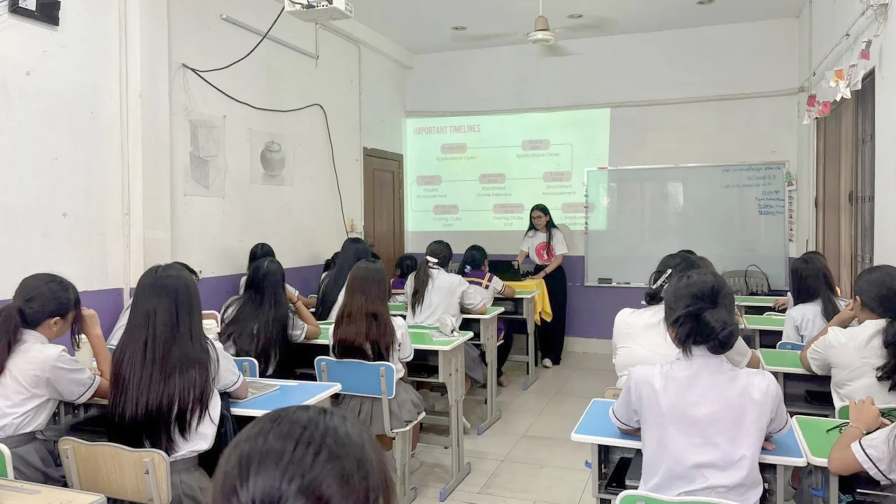 Sisters​ ​of​ ​Code​ ​បើក​ឱកាស​ឱ្យ​ក្មេង​ស្រី​សិក្សា​ជំនាញ​សរសេរ​កូដ ​និង​ឌីជីថល​