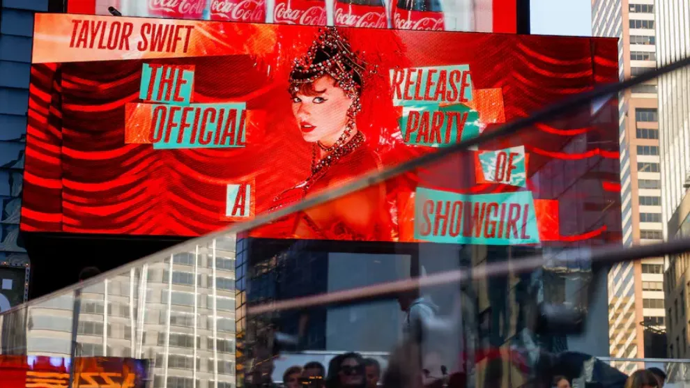 Taylor Swift ត្រូវគេប្ដឹងពីបទរំលោភលើកម្មសិទ្ធិបញ្ញា ចំពោះអាល់ប៊ុម "The Life of a Showgirl"