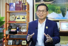 អ្នកជំនាញស - Thumbnail