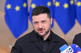 លោក Zelensky ត្អូញថា អ៊ុយក្រែន ខកខានឃើញពន្លឺសន្តិភាព ព្រោះពិភពលោករវល់តែរឿងនៅមជ្ឈិមបូព៌ា - AMS Article Thumbnail