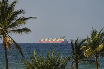 លោក ត្រាំ ទទូចចង់ឃើញ ណាតូ ប្តេជ្ញាការពារច្រក Hormuz - AMS Article Thumbnail