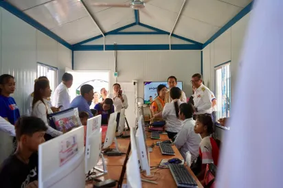 ក្រសួងអប់រំស្វែងរកការឧបត្ថម្ភ SALACAMP សម្រាប់សិស្សភៀសសឹក