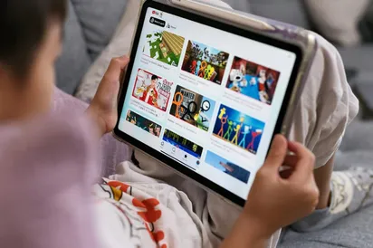 អង់គ្លេសនឹងពង្រឹងវិធានការបន្ថែមគ្រប់គ្រងការចូលប្រើអ៊ីនធឺណិត របស់កុមារ