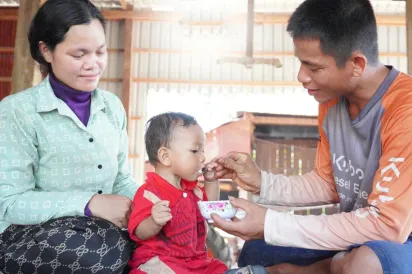 ទិវាអន្តរជាតិនារី ៨មីនា ៖ នាយកស្ដីទីអង្គការភ្លែនអន្តរជាតិកម្ពុជា ចង់ឃើញបុរសចេះចែករំលែកបន្ទុកគ្រួសារក្នុងការចិញ្ចឹមកូន