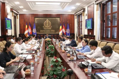 ក្រសួងអប់រំធ្វើកំណែទម្រង់កម្មវិធីសិក្សា និងសៀវភៅសិក្សា ដើម្បីលើកកម្ពស់លទ្ធផលតេស្ត PISA