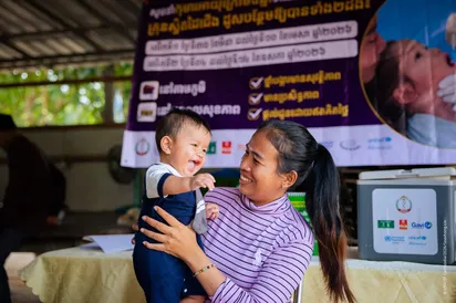 កុមារកម្ពុជាជាង៤៦ម៉ឺននាក់ បានទទួលវ៉ាក់សាំងបង្ការជំងឺគ្រុនស្វិតដៃជើង