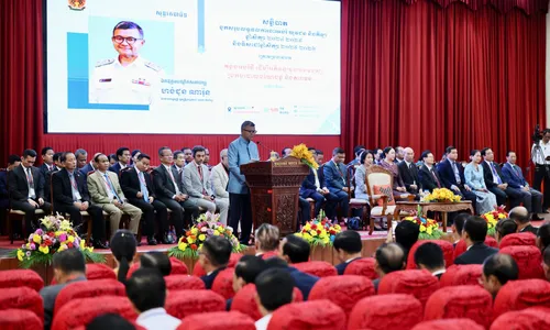 រដ្ឋមន្រ្តីអប់រំដាក់ចេញទិសដៅយុទ្ធសាស្រ្តចំនួន ៤ ដើម្បីបន្តកែលម្អប្រព័ន្ធអប់រំកម្ពុជា មានភាពប្រកួតប្រជែងក្នុងតំបន់ និងអន្តរជាតិ