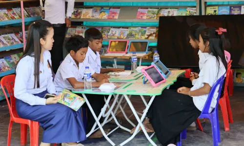 អគារសិក្សាថ្មី ជួយគាំទ្រការសិក្សាឡើងវិញសម្រាប់កុមារនៅតំបន់ដាច់ស្រយាល និងរងផលប៉ះពាល់ដោយជម្លោះព្រំដែន