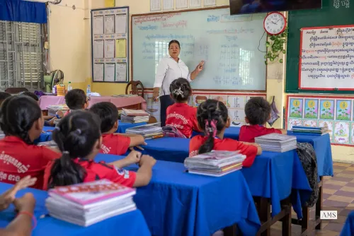 អ្នកជំនាញ ៖ ដោះស្រាយភាពអសកម្មក្នុងថ្នាក់រៀន គ្រូបន្តប្រើវិន័យបែបវិជ្ជមាន ខណៈសិស្សត្រូវផ្លាស់ប្ដូរឥរិយាបទខិតខំរៀន