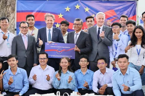 សហភាពអឺរ៉ុប ផ្តល់ថវិកា៨លានអឺរ៉ូ សម្រាប់កម្មវិធីអាហារូបករណ៍ផ្នែកវិទ្យាសាស្រ្ត