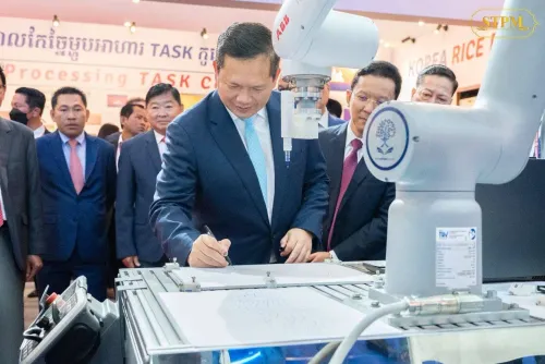 សម្តេចធិបតី ៖ នវានុវត្តន៍ ជាកម្លាំងចលករ ជួយសម្រេចបំណងប្រាថ្នារបស់កម្ពុជា ក្នុងការពង្រឹងខឿនការពារជាតិ អធិបតេយ្យភាព និងការអភិវឌ្ឍសង្គមសេដ្ឋកិច្ច