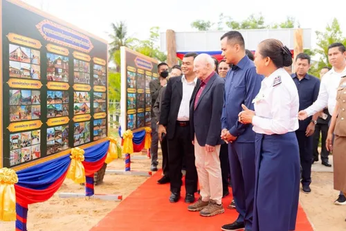 អង្គការកុមារកម្ពុជារីករាយ វិនិយោគជាង ១៧,៣ លានដុល្លារ គាំទ្រសាលារៀន ១៨១កន្លែង លើកកម្ពស់គុណភាពអប់រំសម្រាប់កុមារក្រីក្រ និងងាយរងគ្រោះ