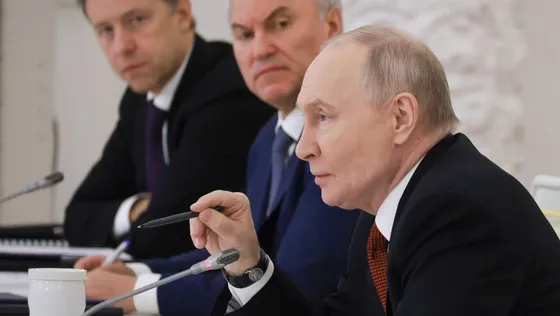 លោក Putin សន្យាជួយពលរដ្ឋរុស្ស៊ី ជាប់ក្នុងសង្គ្រាមអ៊ីរ៉ង់ - AMS Article Thumbnail