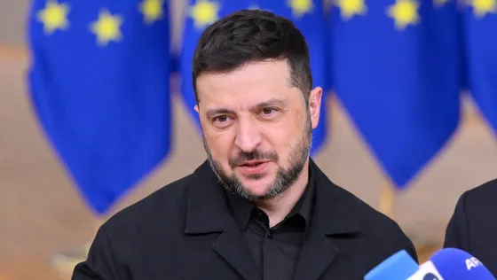 លោក Zelensky ត្អូញថា អ៊ុយក្រែន ខកខានឃើញពន្លឺសន្តិភាព ព្រោះពិភពលោករវល់តែរឿងនៅមជ្ឈិមបូព៌ា - AMS Article Thumbnail