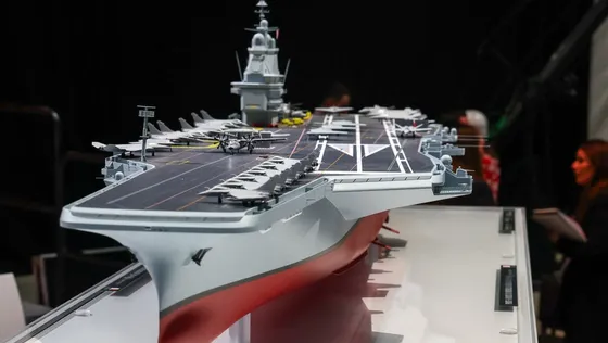 បារាំង បង្អួតនាវាផ្ទុកយន្តហោះដើរដោយថាមពលនុយក្លេអ៊ែរធំបំផុតនៅអឺរ៉ុប - AMS Article Thumbnail