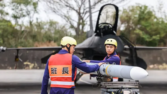 តៃវ៉ាន់ រំពឹងថា នឹងមានយន្តហោះចម្បាំងកើនដល់ ២០០ គ្រឿង ខណៈអាមេរិកនឹងបញ្ជូនបន្ថែមនៅឆ្នាំនេះ - AMS Article Thumbnail