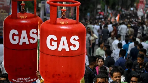 តម្លៃប្រេងពិភពលោក កើនដល់ ១០៦ ដុល្លារក្នុងមួយបារ៉ែល ខណៈវិបត្តិច្រកសមុទ្រ Hormuz កាន់តែដុនដាប - AMS Article Thumbnail